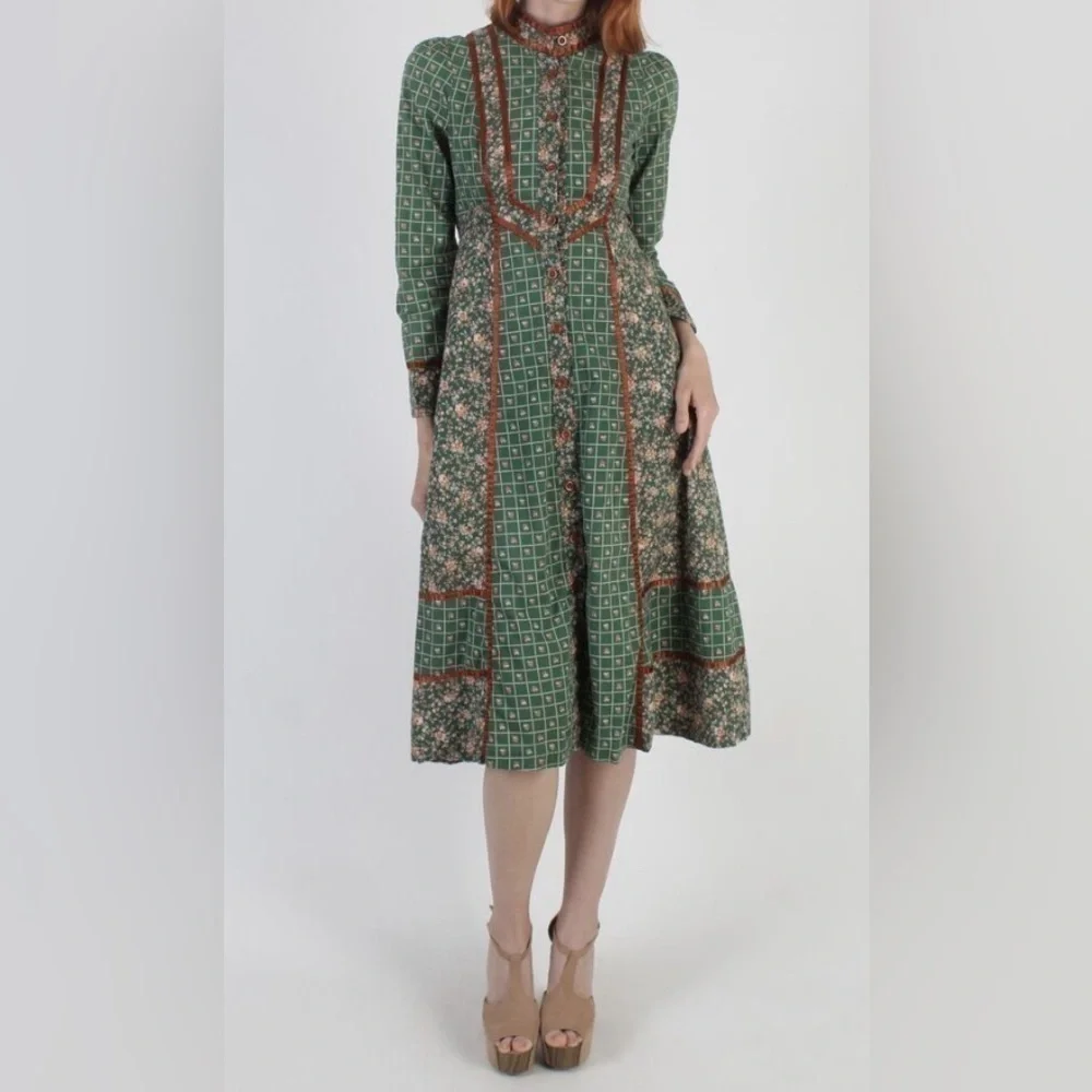 GUNNE SAX Green Floral  Prairie Dress - Picture 2 of 11